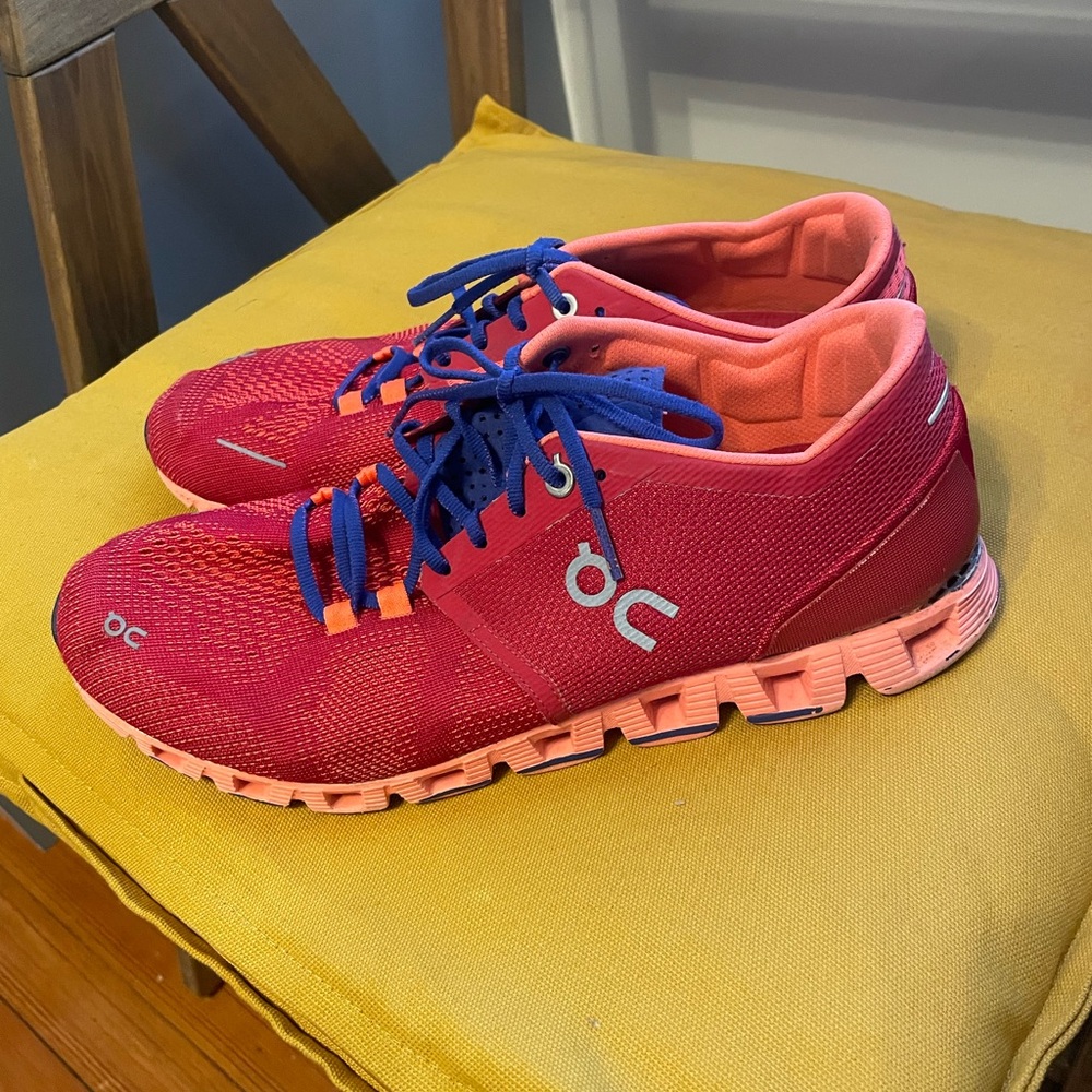 On Running Cloud Sneaker X Women's Running Shoes Red Flash Women’s Size 9.5